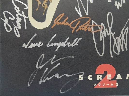 1997 Scream 2 full cast signed movie pamphlet - Courtney Cox / David Arquette / Liv Schreiber / Sarah Michelle Geller / Wes Craven / Neve Campbel / Timothy Olyphant / Jada Pinkett Smith / Jerry O`Connell / Jamie Kennedy / Kevin Williamson